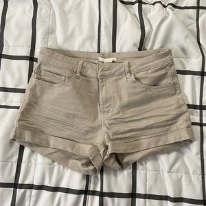 H&M Beige Cuffed Chino Shorts